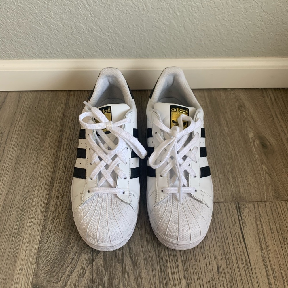 Superstar Adidas Sneakers